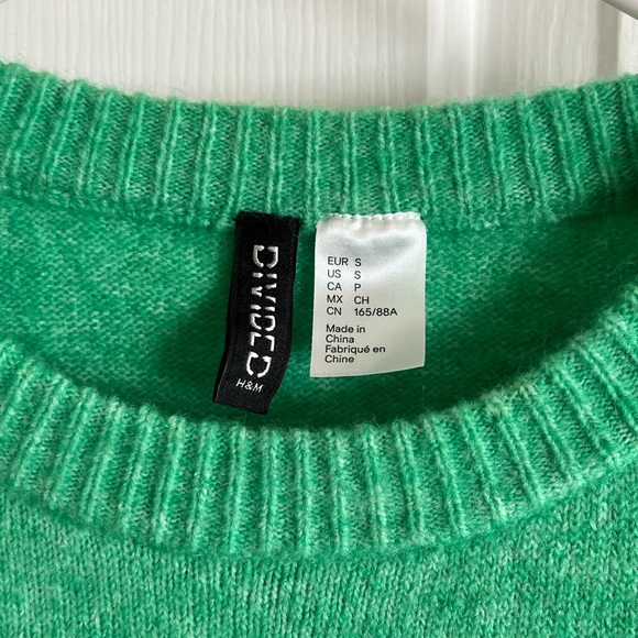 H&M Green Crew Neck Sweater Soft Knit Casual - Picture 3 of 5